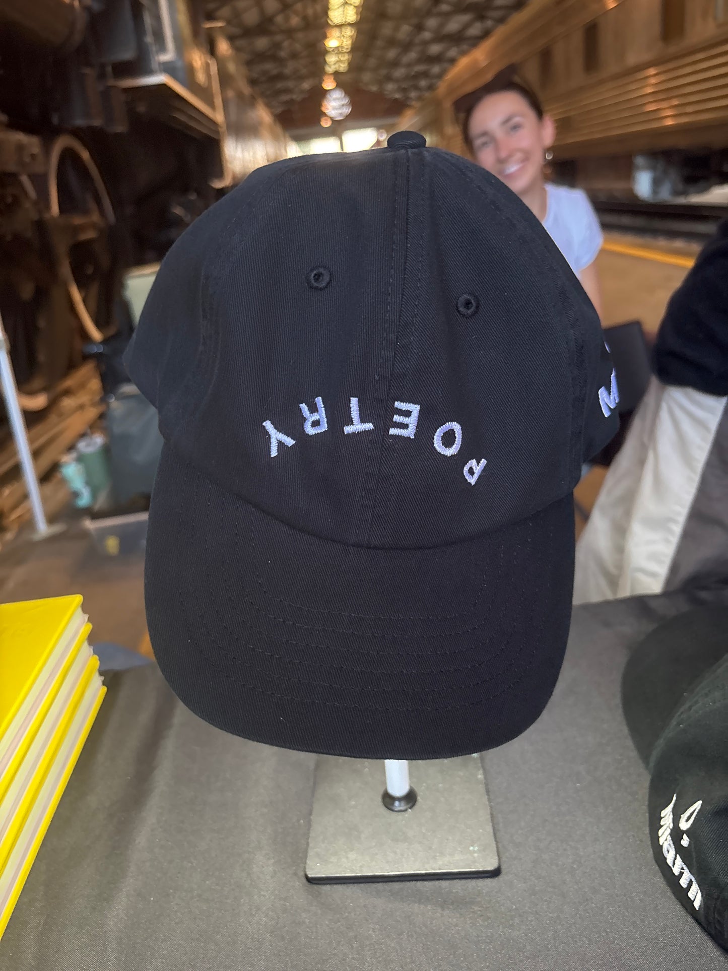 Poetry sunset hat black